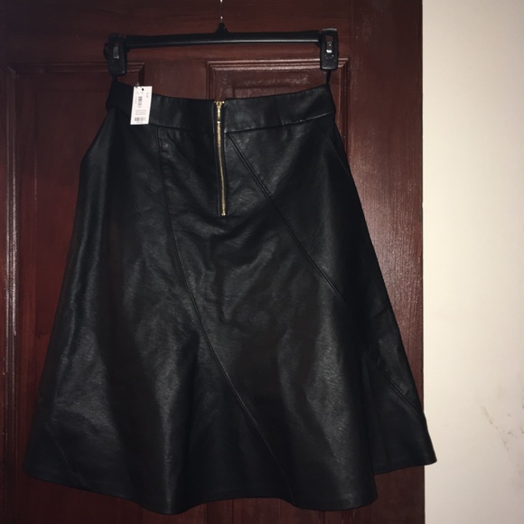 NWT Faux Leather A-Line Skirt - Picture 4 of 6